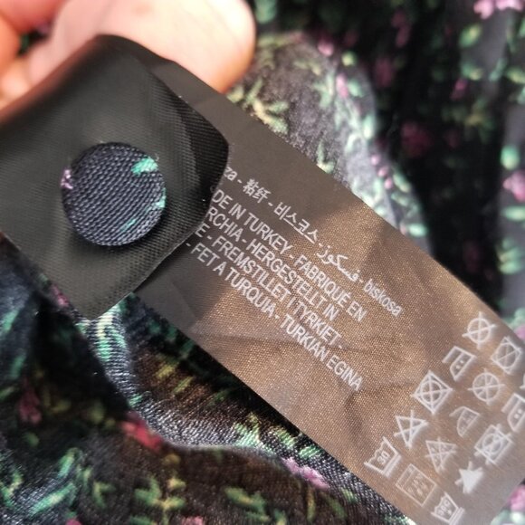 Zara Dress Womens M The Lisa‎ Floral Short Sleeve High Neck Swing Trapeze Black - Picture 9 of 13